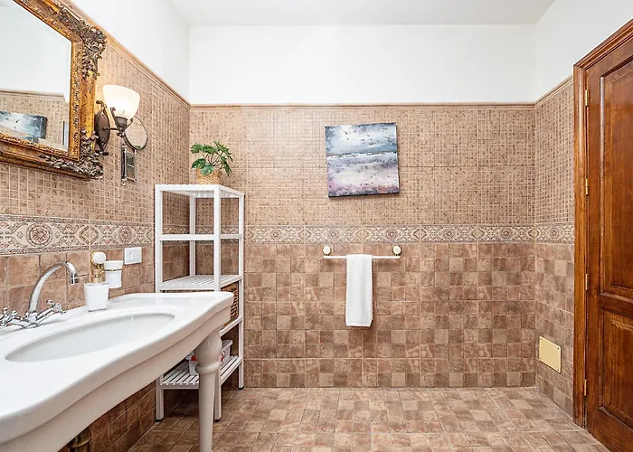 La Casa Del Artista, Centro Historico, Privadas En Casa Compartida * Las Palmas / Gran Canaria